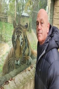 watch-Britain’s Tiger Kings – On the Trail with Ross Kemp