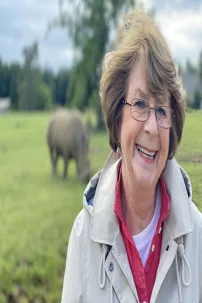 watch-The Cotswolds with Pam Ayres